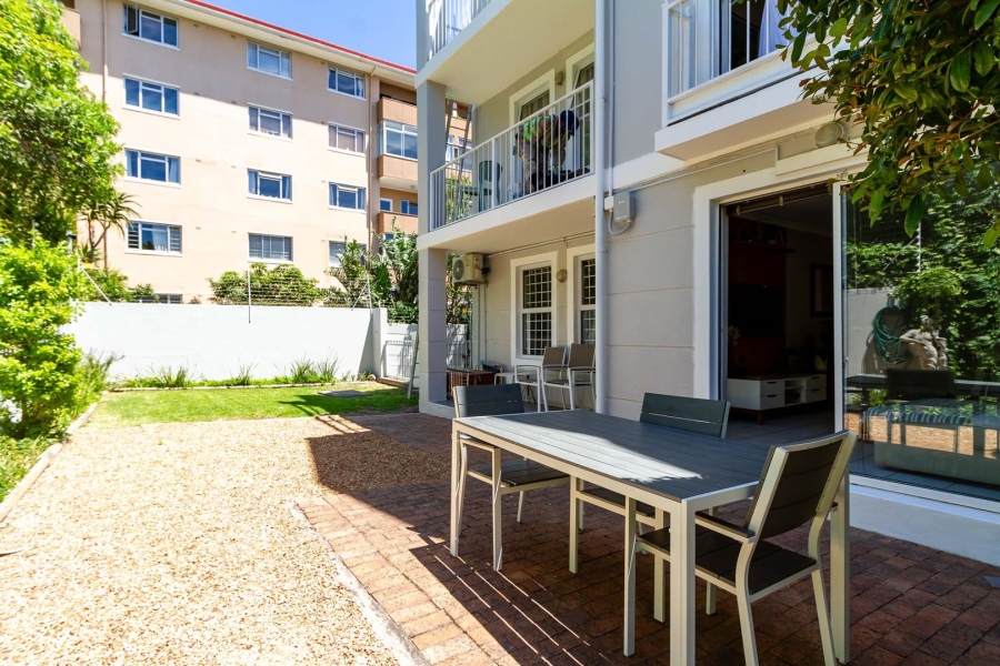 2 Bedroom Property for Sale in Oranjezicht Western Cape